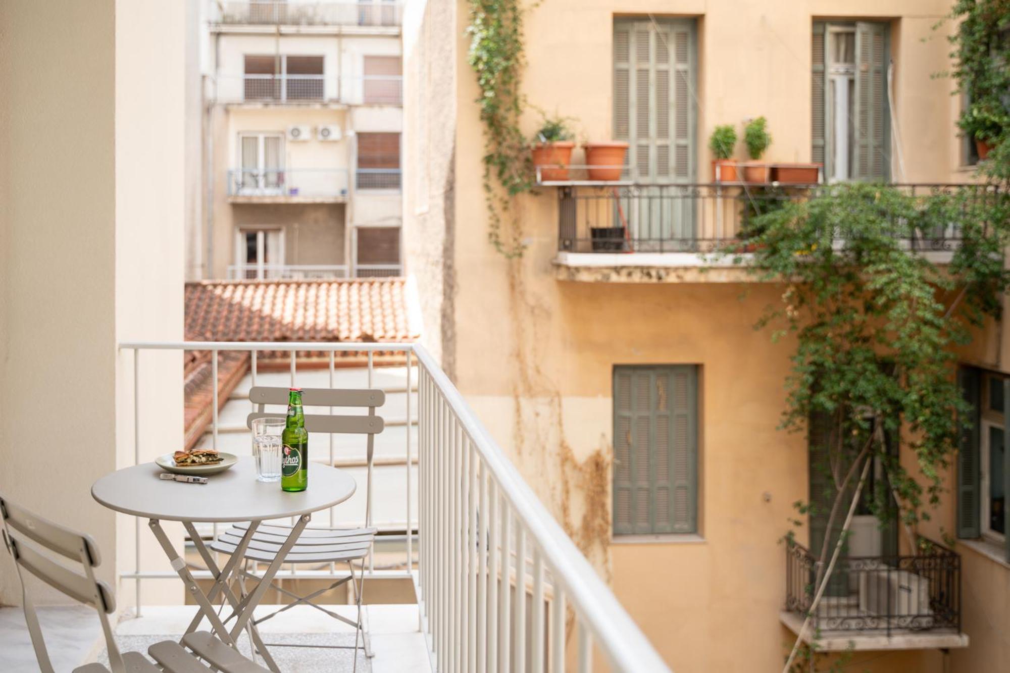 Mooeve Exarchia Apartment