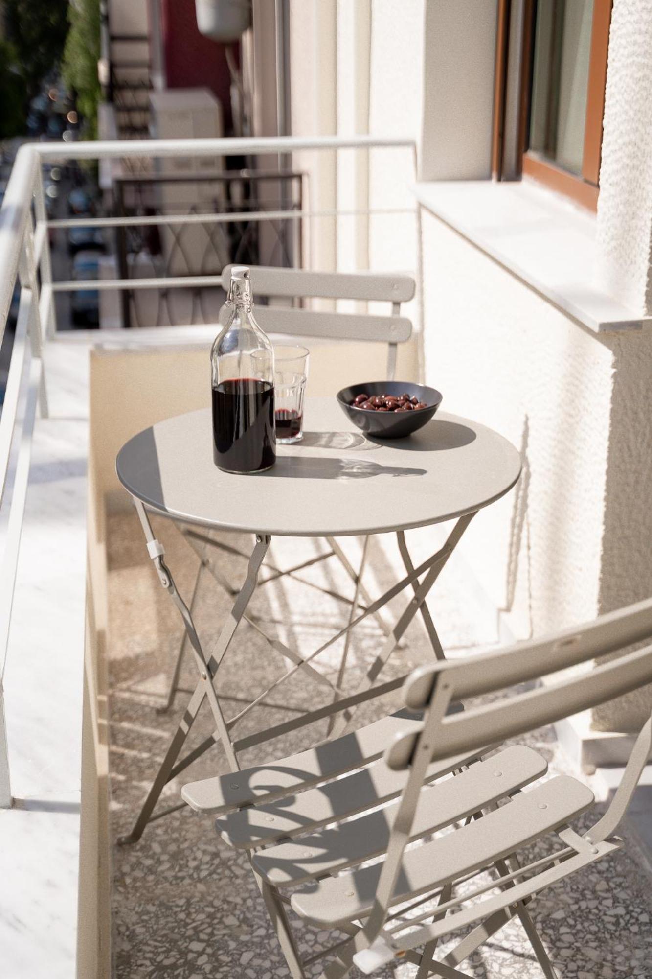 Mooeve Exarchia * Athens