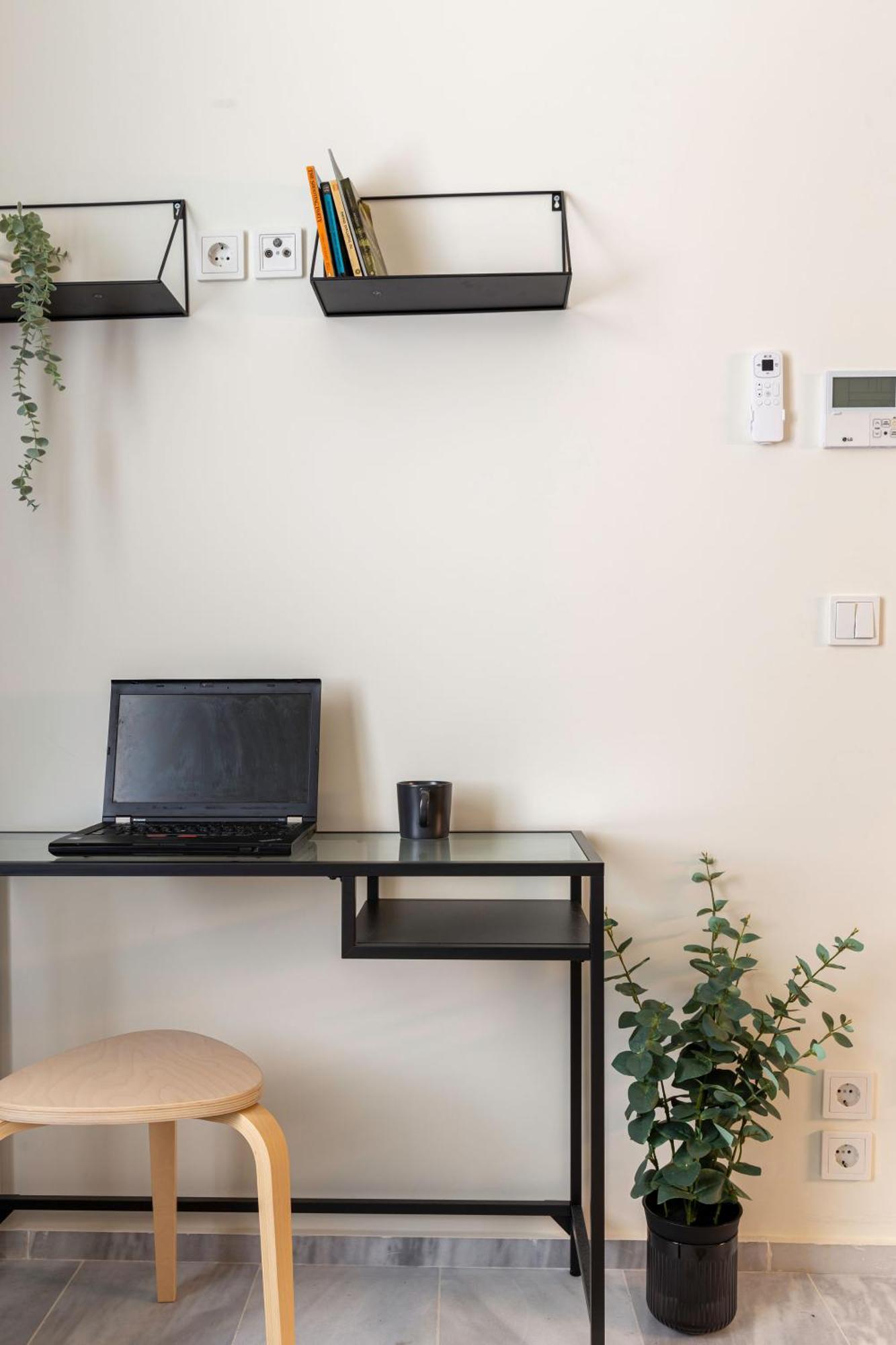 Mooeve Exarchia Apartment *